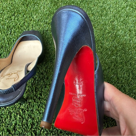 Louboutin metallic blue heels - Picture 7 of 12